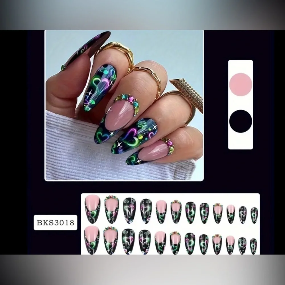 Black Heart Fake Press On Nails NWT